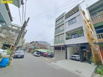 高雄房屋 - 【飛雁團隊】路竹市區整新車墅