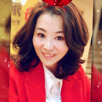 黃雪婷;